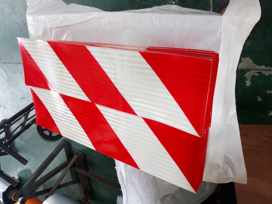 Custom Logo Screen Printing Chevron Reflector Reflect Sticker Rectangle Yellow Red Prismatic Reflective Tape Sticker