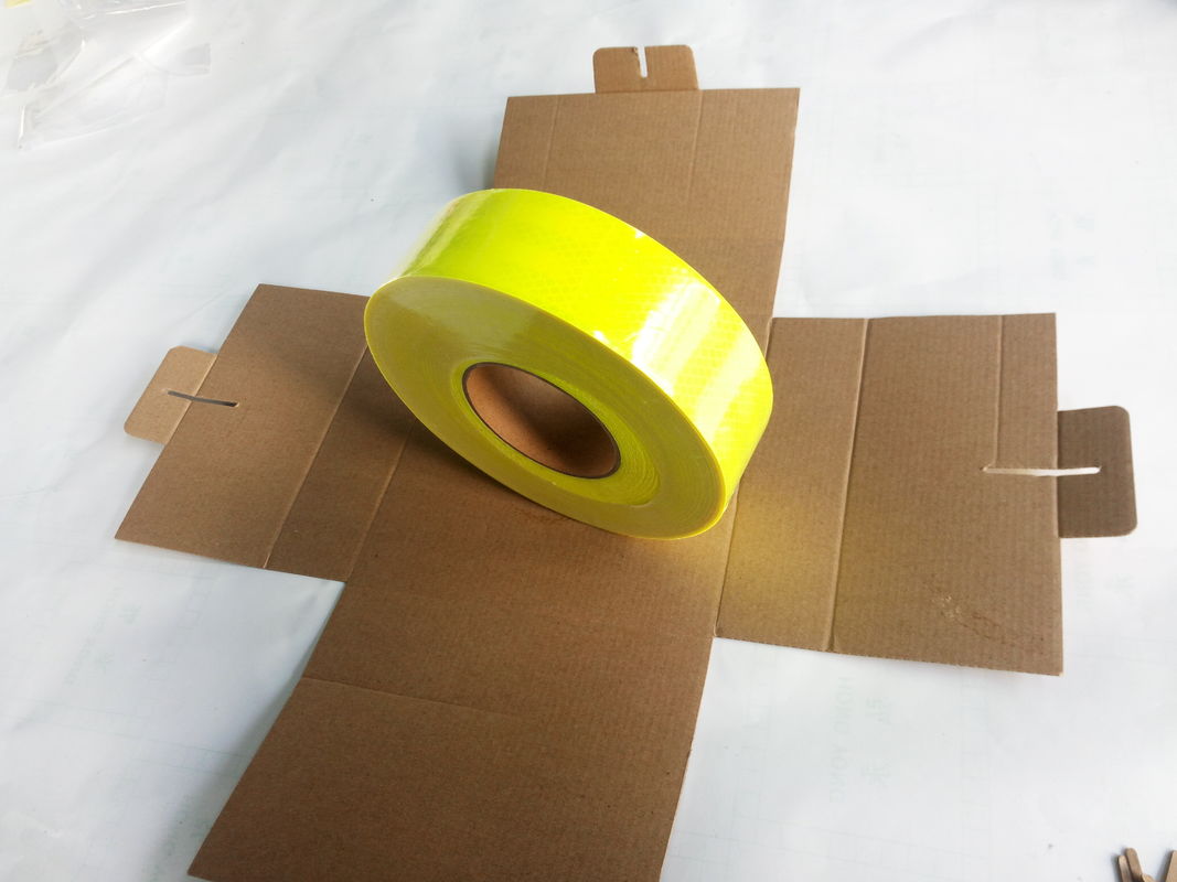 Bright Photo Reflective Conspicuity Tape Placement , Fluorescent Yellow Reflective Tape