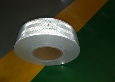 Yellow Red And Yellow Trailer Reflective Tape Placement Strong Stickness Easy Operation