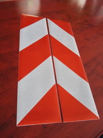 Honeycomb Red And White Reflective Tape For Trucks  Din Standard 1.22m*45.72m