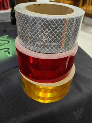 ECE104R Metallized Yellow Color E11 Reflective Tape for Truck Safety