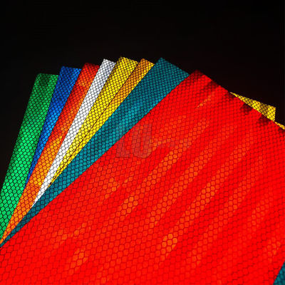 1.22m*45.72m Micro Prismatic Reflective Sheeting Temperature Range -40°F To 176°F